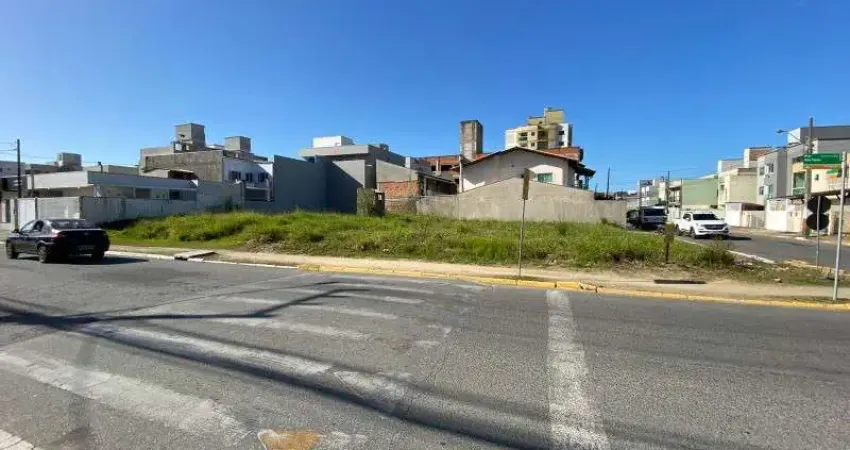 Ótimo terreno em Camboriú no bairro Santa Regina para locação