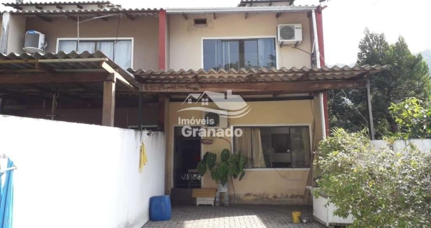 Sobrado à venda, NAÇÕES, BALNEARIO CAMBORIU - SC com 03 Dormitórios