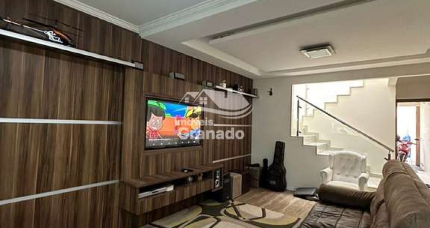 Sobrado com 3 dormitórios à venda, SANTA REGINA, CAMBORIU - SC
