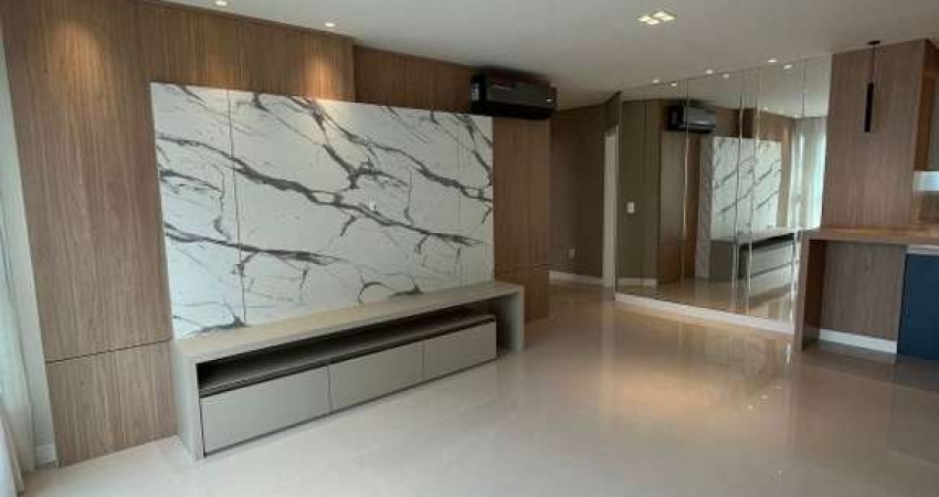 Lindo apartamento semi-mobiliado e moderno no Centro de Balneário Camboriú para locação
