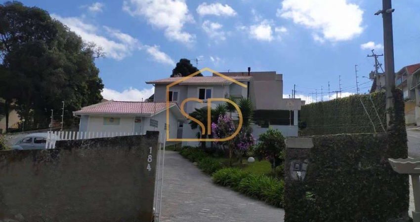 Espetacular Casa Semimobiliada 2 andares com 2 quartos 1 suíte e Piscina, 293m², à venda em São José dos Pinhais, Aristocrata