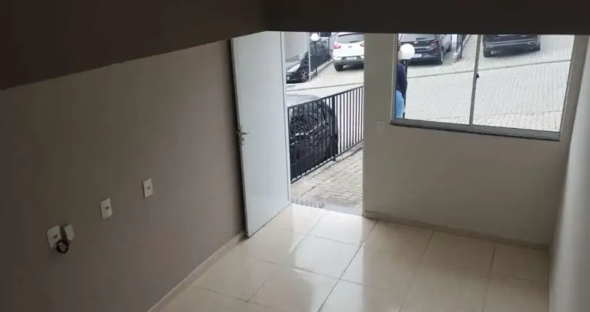 Casa em condomínio fechado com 2 quartos à venda na Rua Mário Andreatini, 253, Bairro da Graça, Cotia