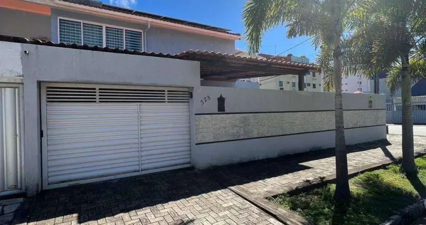 Casa com 4 dormitórios à venda, 233 m² por R$ 850.000,00 - Bessa - João Pessoa/PB