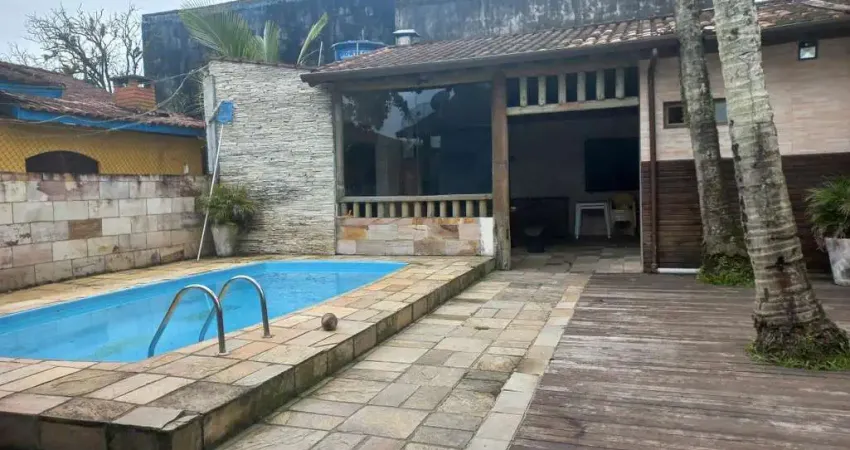 Casa para Venda em Bertioga, Boraceia, 4 dormitórios, 2 suítes, 4 banheiros, 5 vagas
