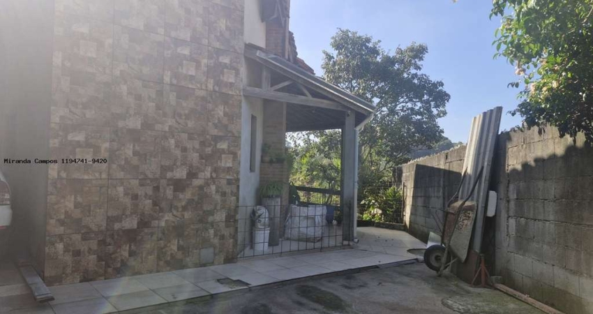 Casa para Venda em Suzano, Parque Residencial Samambaia, 2 dormitórios, 1 suíte, 3 vagas