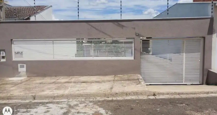 Casa Venda em Valinhos SP, 3 dorms, piscina, espaço gourmet - R$ 750.000,00 Aceita troca 100% por imóveis menor valor em Valinhos, Veículos