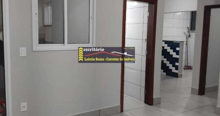 Casa Locação Valinhos SP, 3 comodos, 1 vaga garagem descoberta - R$ 1.600,00 + Rateio Água