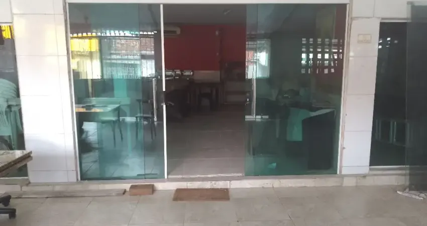 Casa comercial no cordeiro com 200 M2