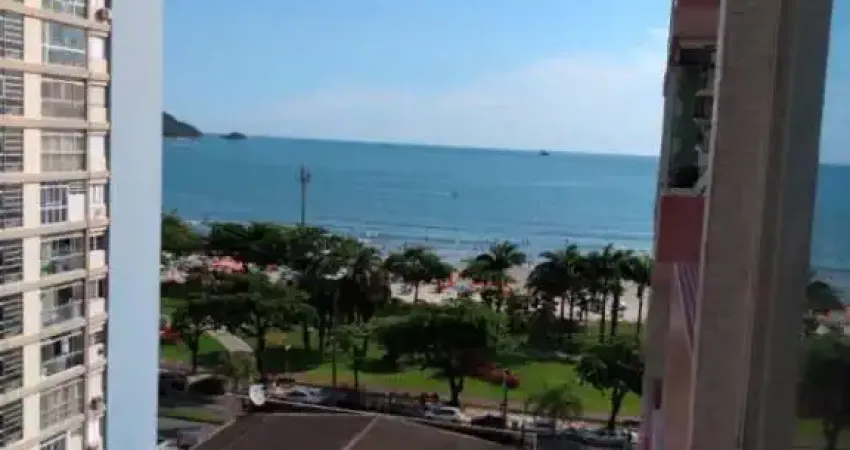 Dois dormitórios com vista ao mar, bem conservado com elevad