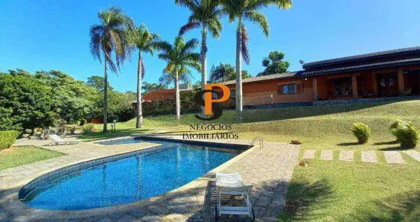 Casa à Venda no Condomínio Estância Marambaia em Vinhedo/SP