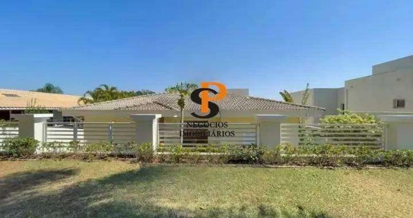 Casa à Venda no Condomínio Estância Marambaia em Vinhedo/SP