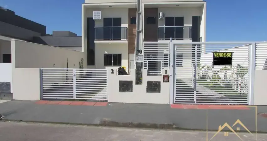 Excelente sobrado com 3 dormitórios  localizado em potecas  são josé sc