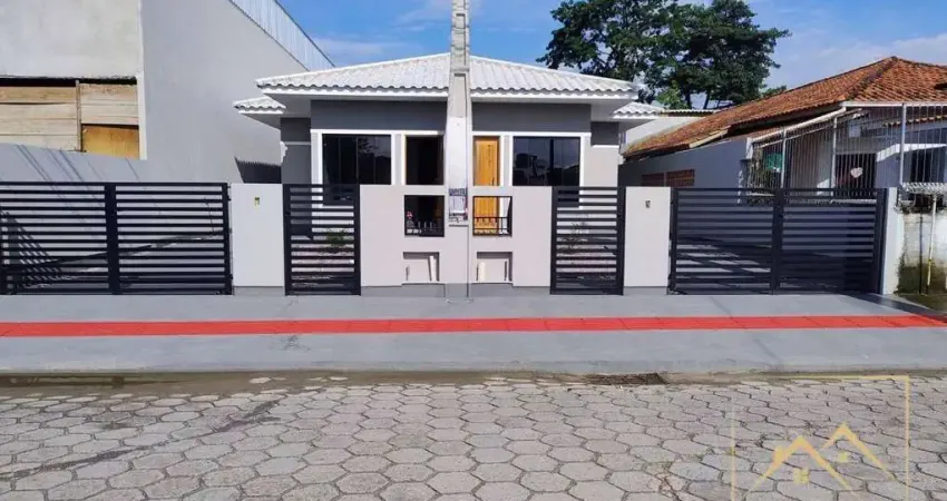 Excelente casa a venda 2 dormitórios 60,00 m²,barra do aririu/palhoça