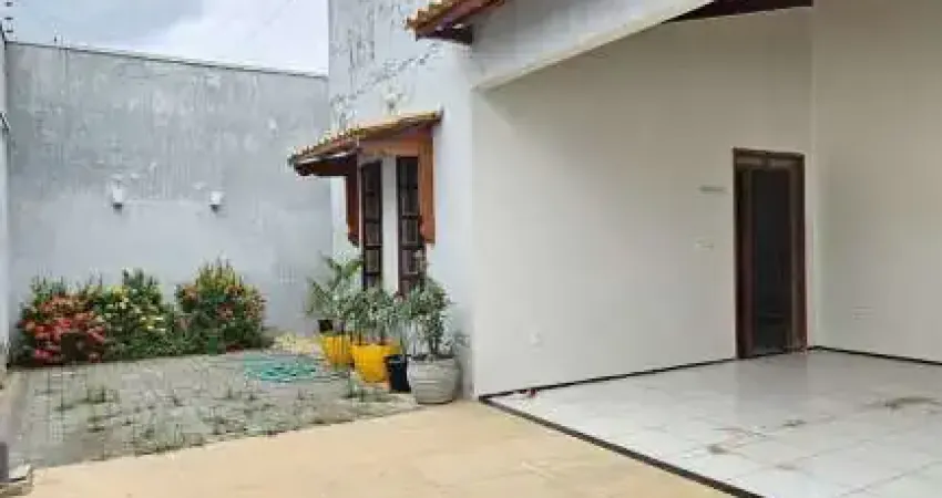 Casa Térrea Ampla Com Espaçosa Área Gourmet Em Barbalha (CE)