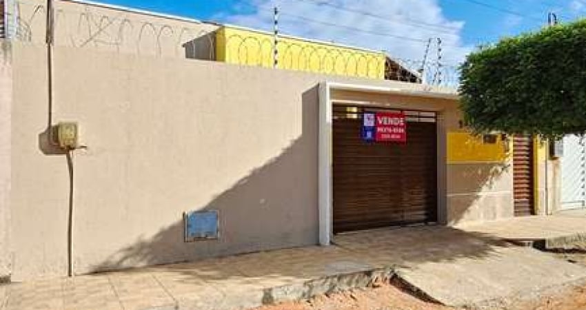 Casa À Venda Com 3 Quartos - Bairro  São José - Juazeiro do Norte/CE