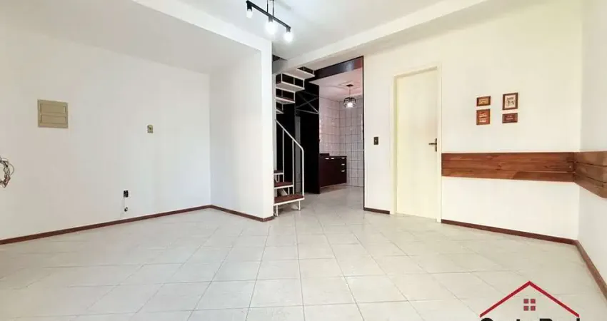 Casa com 3 quartos à venda na Avenida Monte Cristo, 100, Vila Nova, Porto Alegre