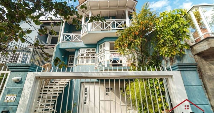 Casa com 4 quartos à venda na Rua João Berutti, 237, Chácara das Pedras, Porto Alegre