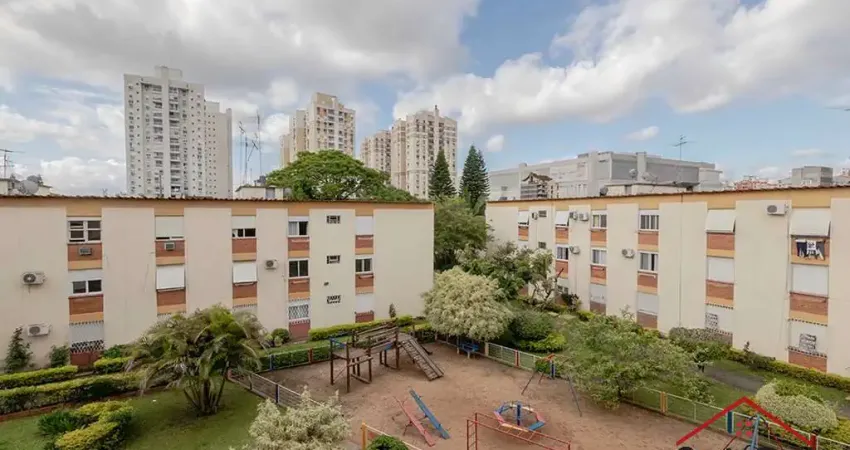 Apartamento com 2 quartos à venda na Rua Roque Calage, 260, Passo da Areia, Porto Alegre