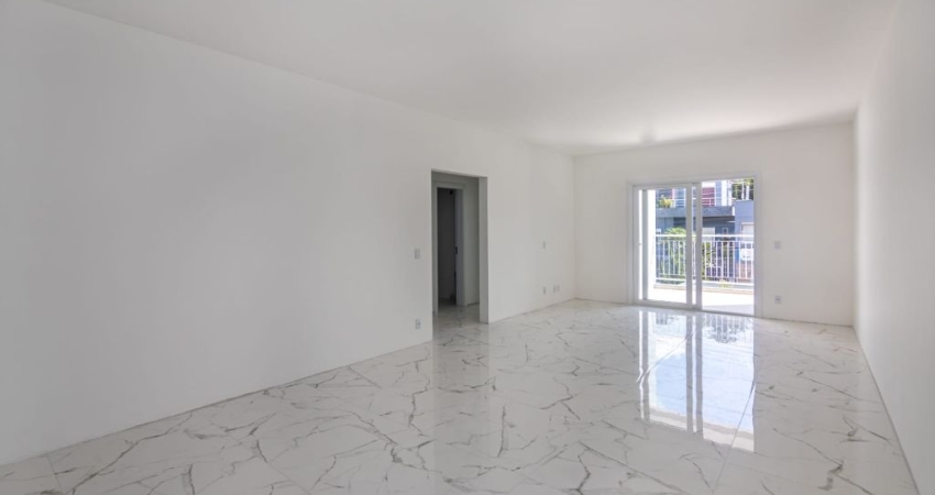 Apartamento com 3 dormitórios, suíte, 2 vagas de garagem , bairro N Srª da Graças em Canoas