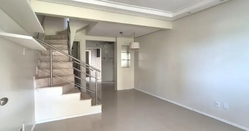 Casa Sobrado em Condomínio com 3 dormitórios, 1 vaga de garagem, bairro Rio Branco, Canoas