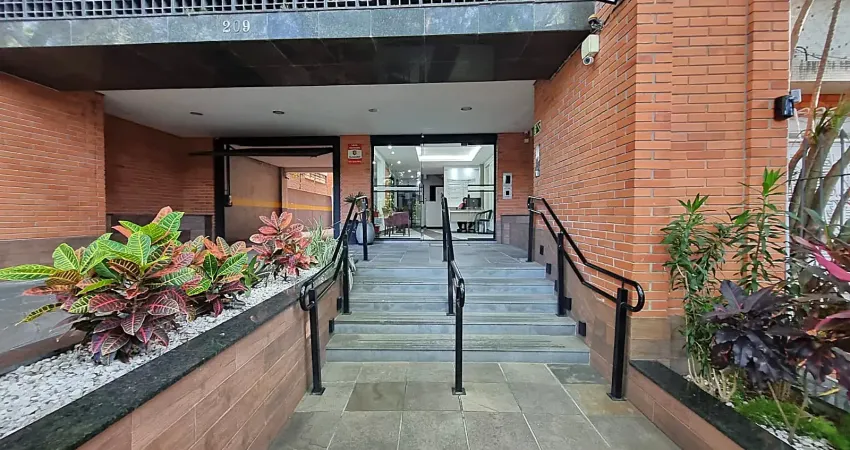 Sala Comercial mobiliada, com 1 vaga de garagem no bairro Floresta