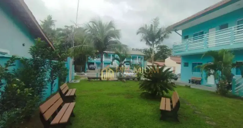 Chales a venda na praia Legoinha Ubatuba SP