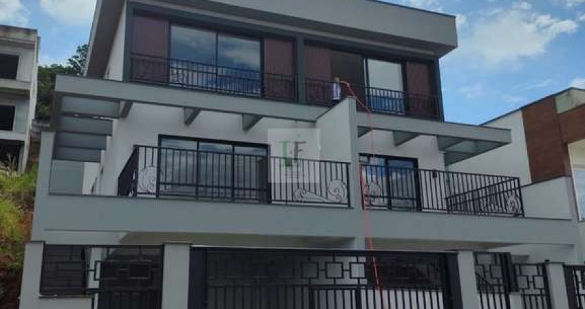 Sobrado 3 dormitórios Palhoça