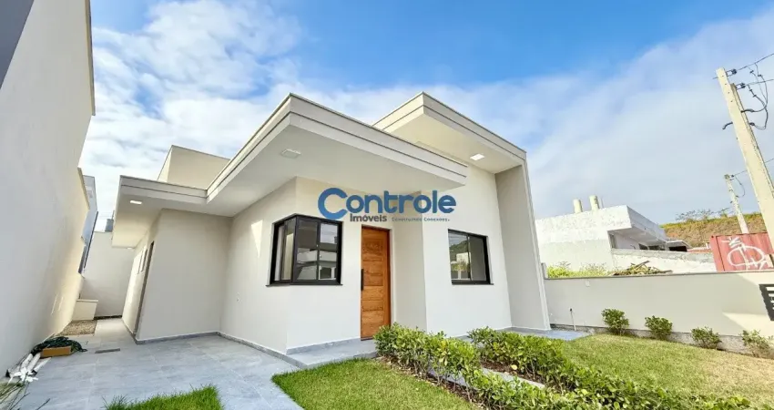 Casa com 03 dormitórios sendo 01 suíte no vale verde em palhoça