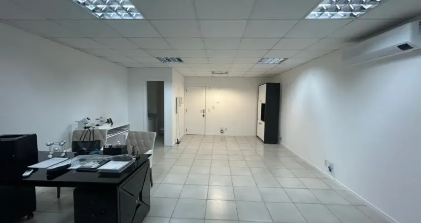 Sala comercial - edificio hantei office - centro florianópolis com 2 vagas de garagem