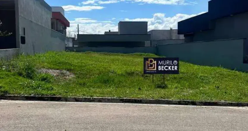 Terreno de 300m² no  Condomínio Terras do Vale