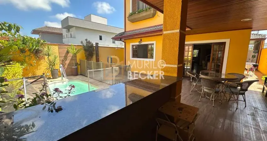 Casa à venda de 180m² 3 quartos no Cond. Altos da Serra - Bairro Urbanova