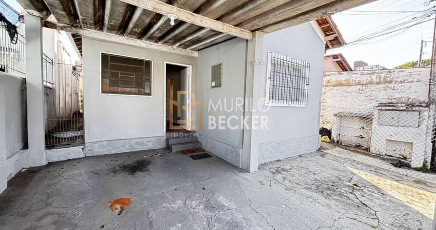 Casa com 3 quartos para alugar - Bairro vila Maria
