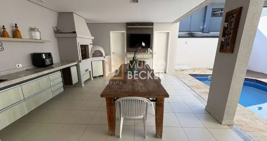 Casa á venda 4 quartos e piscina Altos Serra VI - São José Campos