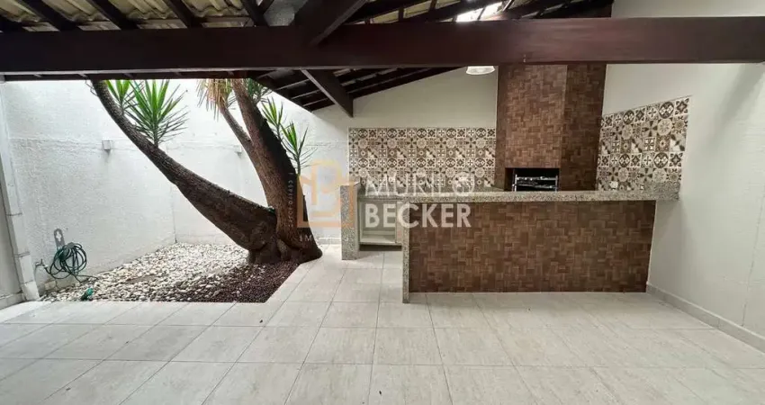 Casa para venda com 3 quartos em condomínio no bairro vila branca