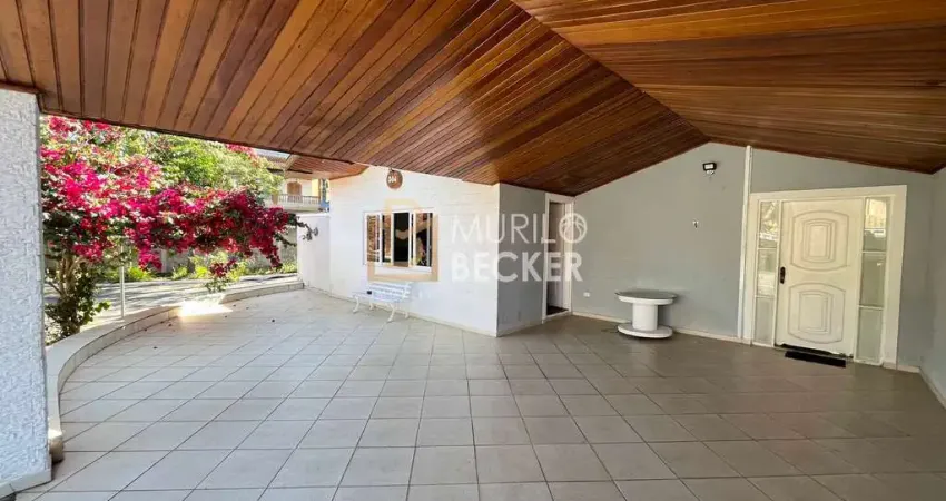 Casa em condomínio, com edícula, 4 quartos, 2 banheiros, à venda - urbanova