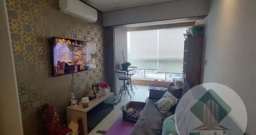 Apartamento 1 dormitório , 55 m2 , 1 suíte , andar alto, varanda com vista livre , vaga demarcada em prédio com lazer co