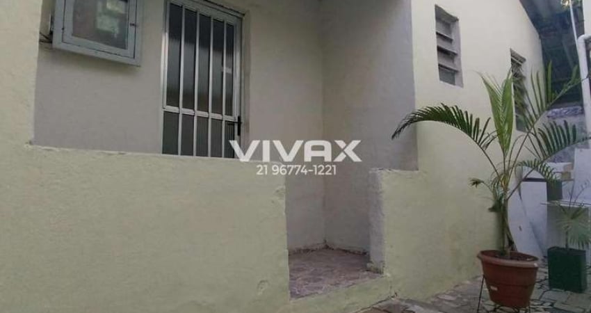 Casa com 2 quartos para alugar na Rua Baronesa de Uruguaiana, Lins de Vasconcelos, Rio de Janeiro