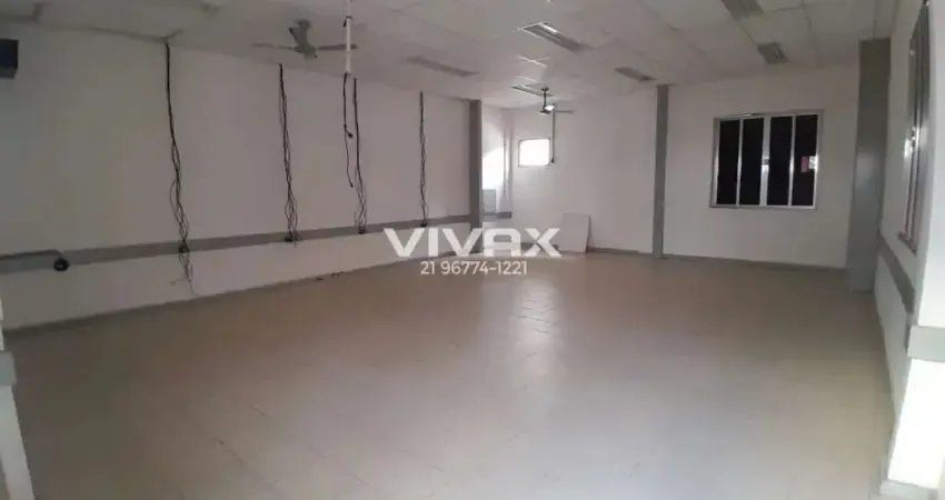 Prédio para alugar na Rua Venceslau, Méier, Rio de Janeiro