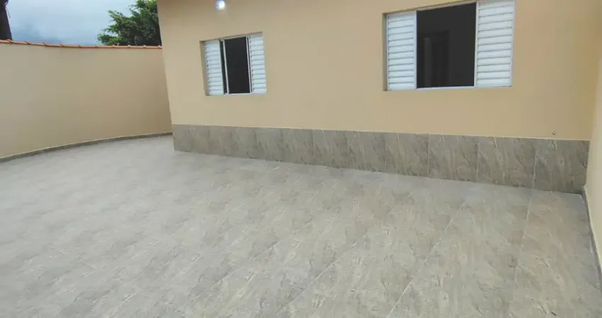Casa com 2 quartos à venda na R. Geyza Marcok, 31, Balneário Plataforma, Mongaguá