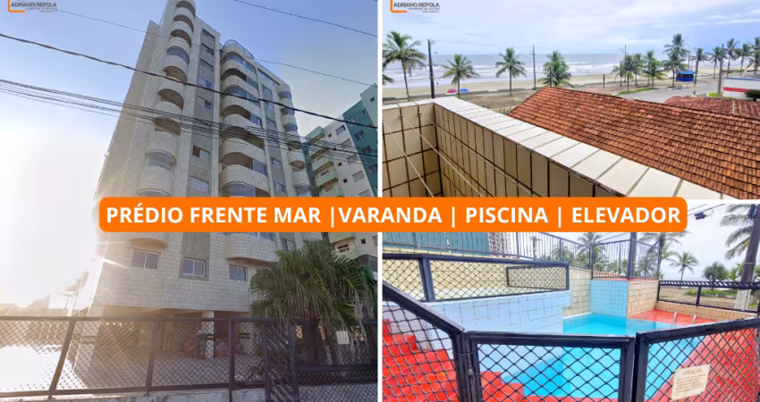 Apartamento com sacada vista mar | Piscina | Elevador | Prédio frente mar