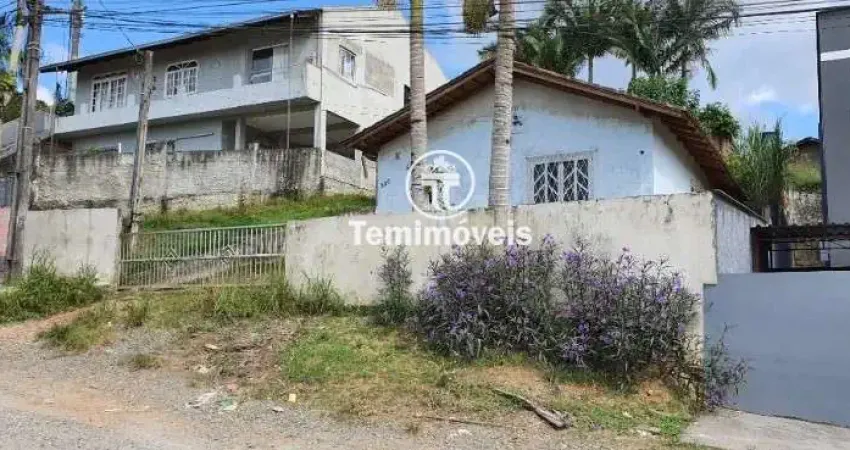 Casa para Venda em Joinville, Paranaguamirim, 2 dormitórios, 1 banheiro, 1 vaga