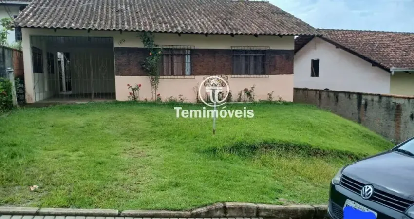 Casa para Venda em Joinville, Boehmerwald, 3 dormitórios, 1 suíte, 2 banheiros, 2 vagas