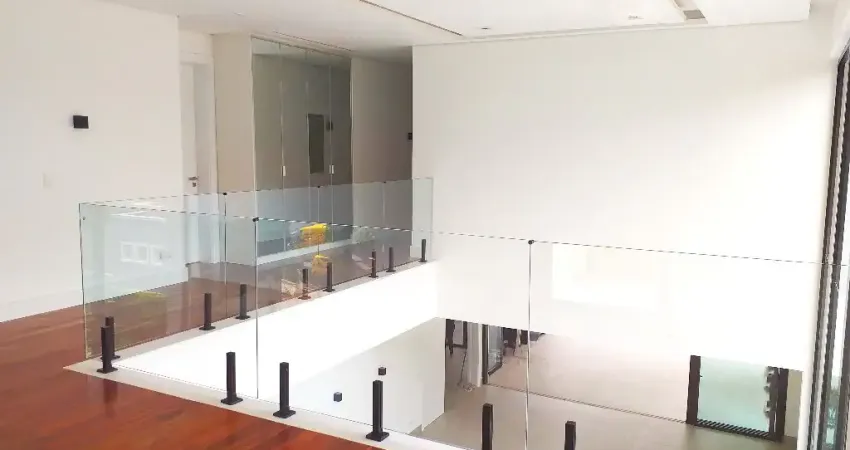 Belíssima casa de alto padrão no Alphaville Residencial I