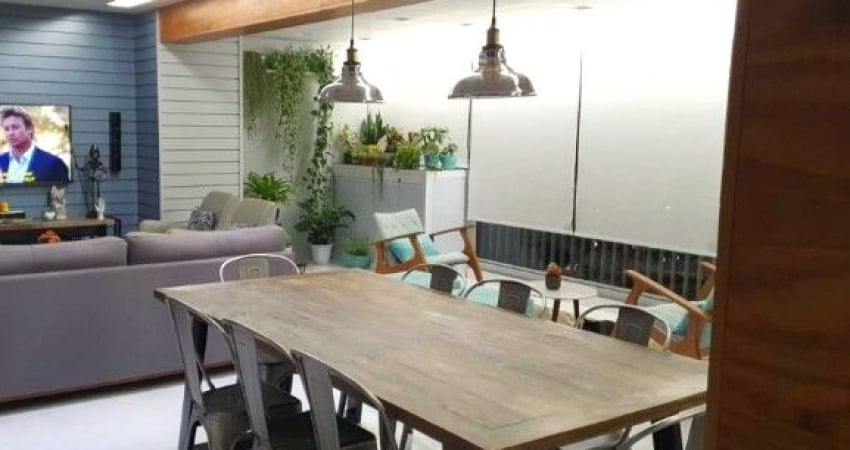 Belíssimo apartamento de 133m² com decoração moderna e três suítes
