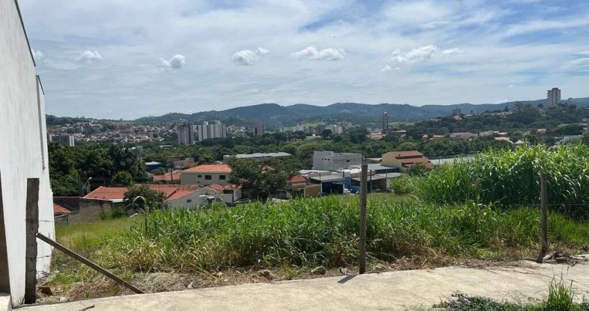 Terreno à venda no bairro Jardim Adélia - Amparo/SP