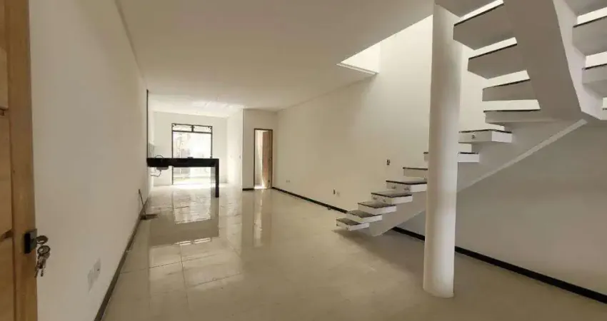 Casa para Venda em Juiz de Fora, Aeroporto, 3 dormitórios, 1 suíte, 3 banheiros, 2 vagas