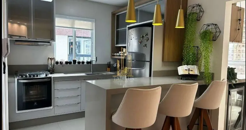 Apartamento 3 Suítes com Área de Lazer Meia Praia