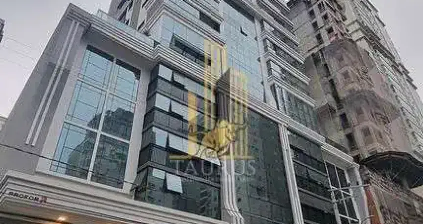 Apartamento 4 suítes, ótima localização Meia Praia