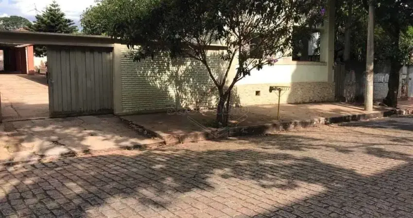 Casa com 3 quartos à venda no Centro, Araraquara 