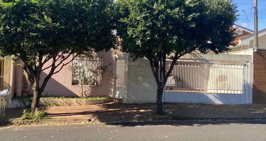 Casa com 3 quartos à venda na Vila Harmonia, Araraquara 